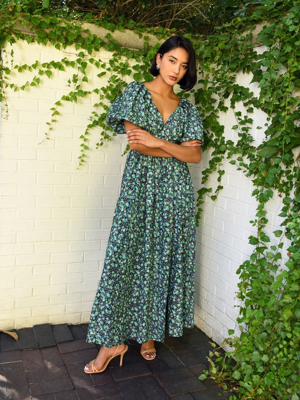 De Loreta Rococo Midi Dress in the Jazmin print